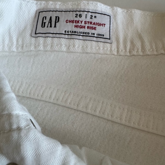 Gap Jeans, 2/26, White, Button Fly, Rag Hem, 25” inseam, Like New - Picture 5 of 7